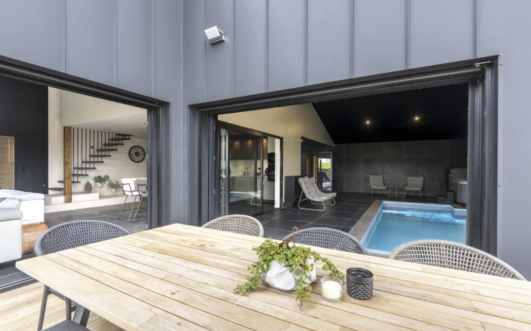 Vacances en septembre ou octobre : pourquoi choisir un séjour avec piscine intérieure dans les Hauts-de-France ?